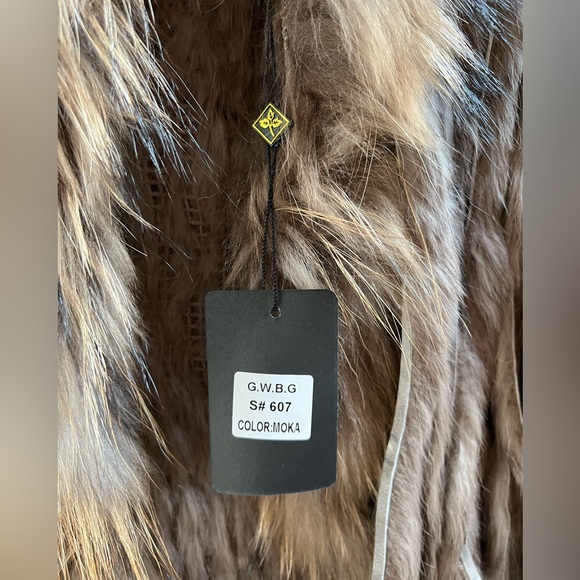 G.W.B.G Fur Vest - Picture 3 of 7